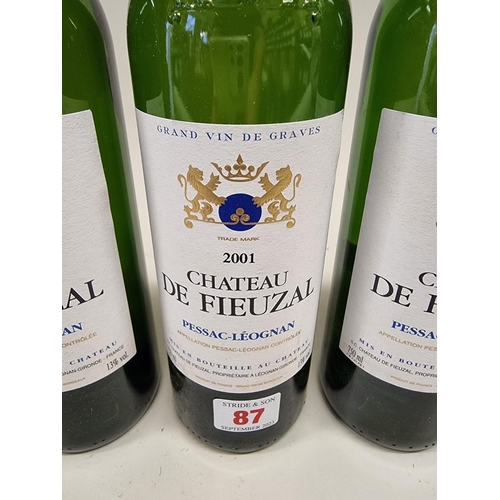 87 - Six 75cl bottles of Chateau De Fieuzal Blanc, 2001, Pessac-Leognan. (6)