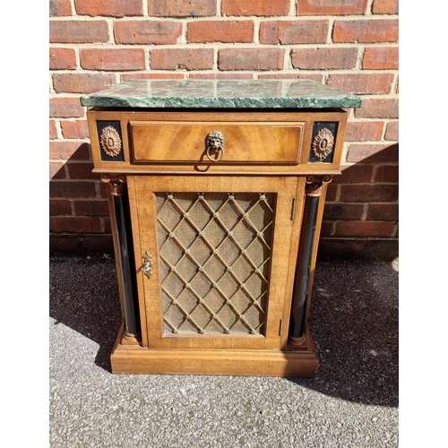 1063 - A small reproduction mahogany and marble top side cabinet, 53cm wide.