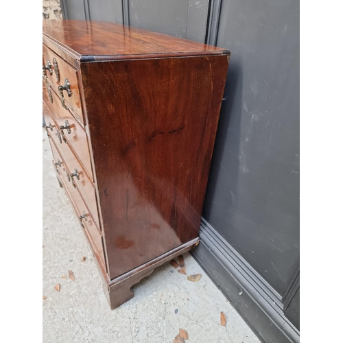 1073 - A George III mahogany chest of drawers, with caddy top, 86cm wide. 