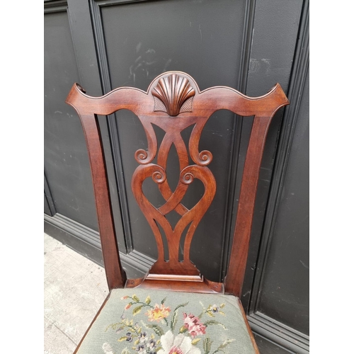 1078 - An 18th century Irish mahogany dining chair. 