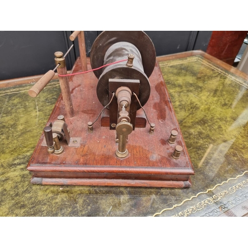 1194 - An old induction coil, 50.5cm wide. 