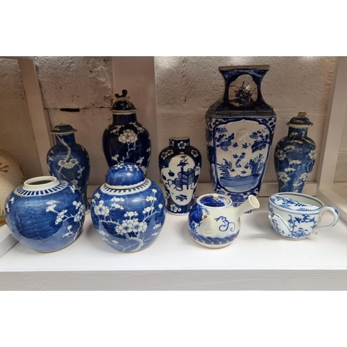 1211 - Six Chinese blue and white vases and jars, largest 27.5cm; together with two Japanese blue and white... 