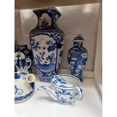 1211 - Six Chinese blue and white vases and jars, largest 27.5cm; together with two Japanese blue and white... 