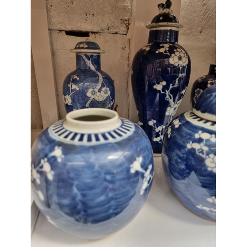 1211 - Six Chinese blue and white vases and jars, largest 27.5cm; together with two Japanese blue and white... 