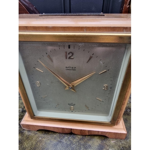 1380 - Five vintage mantel timepieces, to include examples by Elliott and Smiths, largest 20.5cm high.... 