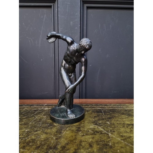 1389 - After the Antique, a bronze figure of 'Discobus', 25.5cm high.