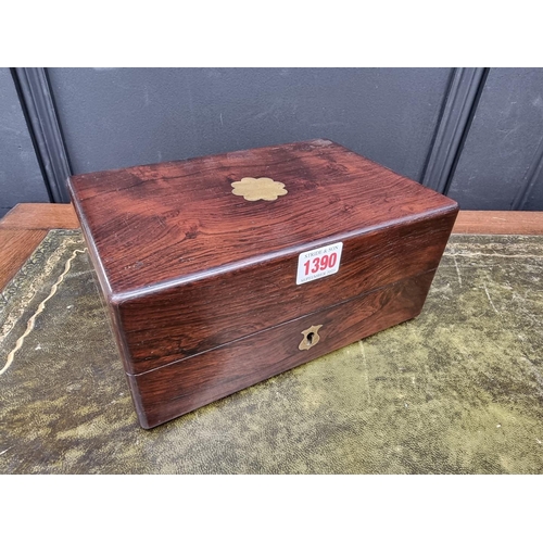 1390 - A Victorian rosewood jewellery box, 24cm wide. 