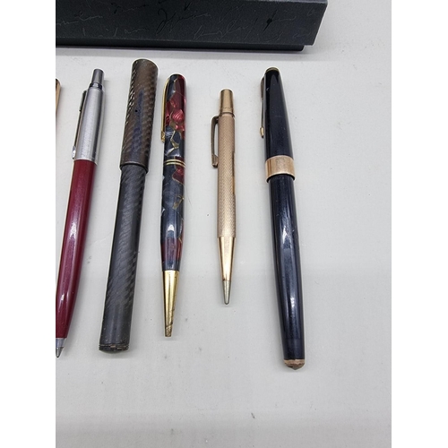 1460 - A small collection of vintage pens, two with 14ct nibs.