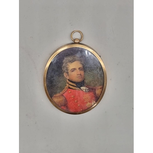 1465 - British School, early 19th century, bust length portrait miniature of a officer in a scarlet tu... 