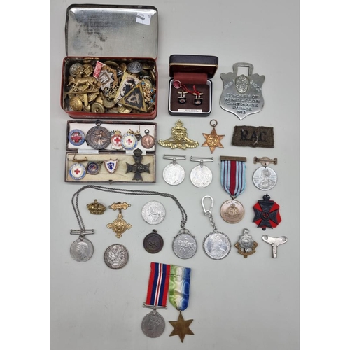 1473 - Medals: a collection of badges, buttons and related, to include World War II medals. ... 