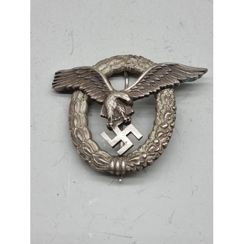 1494 - A German Third Reich Luftwaffe pilot's badge, 5cm high.