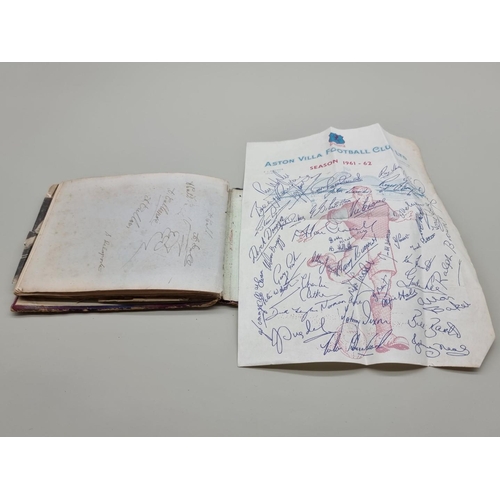 503 - FOOTBALL BETWEEN THE WARS: AUTOGRAPH ALBUM: a good album of inter-war period British football team a... 