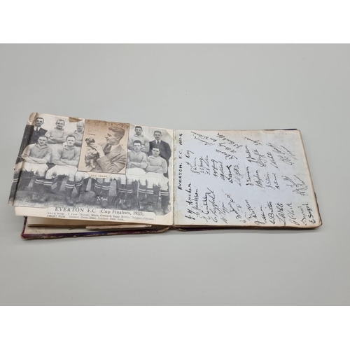 503 - FOOTBALL BETWEEN THE WARS: AUTOGRAPH ALBUM: a good album of inter-war period British football team a... 