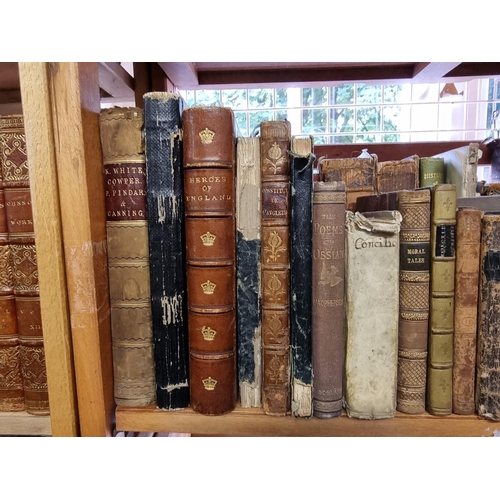 617 - MISCELLANEOUS ANTIQUARIAN: a quantity over 3 shelves, various sizes and condition, to include s... 