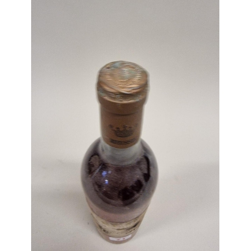 71 - A 75cl bottle of Chateau Rieussec, Sauternes, 1981.