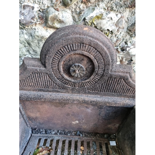 1567 - A cast iron fire grate, 50cm wide.