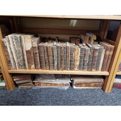 640 - MISCELLANEOUS ANTIQUARIAN: a large quantity over 6 shelves, 17th-19th century publications, man... 