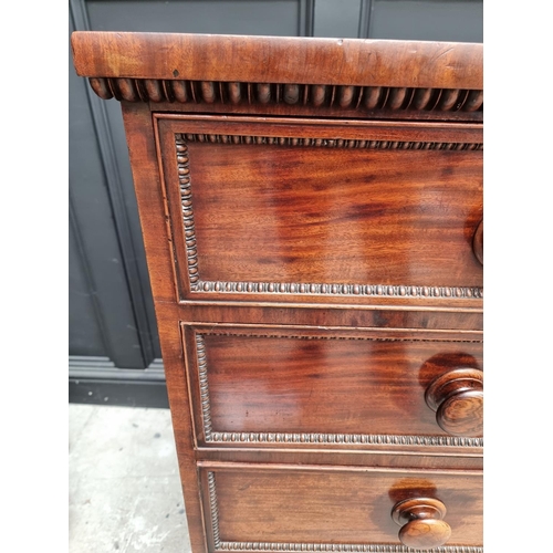 1062 - A George IV mahogany chest of drawers, in the manner of Gillows, 123cm wide. 