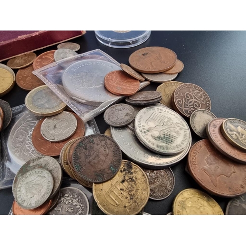 138 - Coins: a small quantity of world coins.