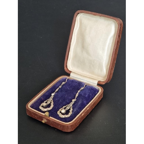 460 - A pair of Art Deco paste pendant earrings, 4cm.