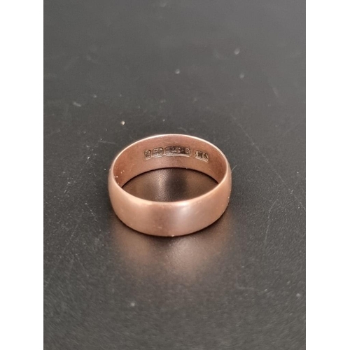 475 - A 9ct gold wedding band, 3.6g, size M.