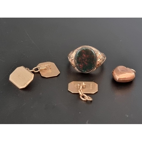 478 - A 9ct gold filled bloodstone signet ring, size R; together with a 9ct gold heart shaped pendant; and... 