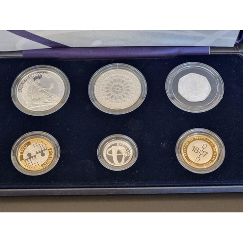49 - Coins: a 2007 Royal Mint silver proof 'Family Silver Collection', containing six coins, one ounce Br... 