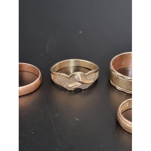 498 - Six various 9ct gold rings, 20g.