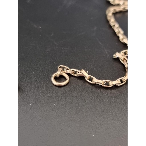 523 - A yellow metal belcher chain, marked 9c, 51cm, 6.6g, no clasp.