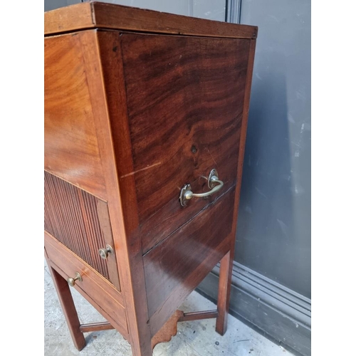 1040 - A George III mahogany and line inlaid pot cupboard, with hinged top, 36cm wide. ... 