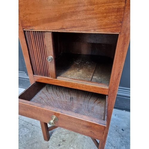 1040 - A George III mahogany and line inlaid pot cupboard, with hinged top, 36cm wide. ... 