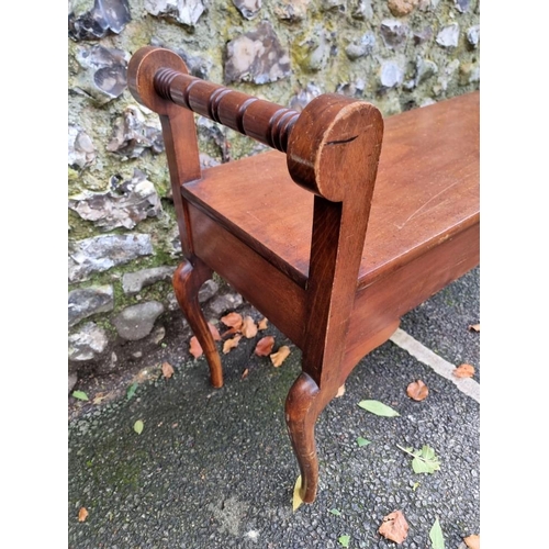 1116 - An old mahogany and beech hall bench, 106cm wide. 