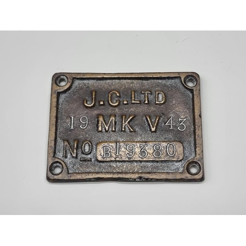 1598 - A World War II cast brass plaque, inscribed 'J.C. Ltd, MK V, No B19380, 1943', 10cm wide.... 