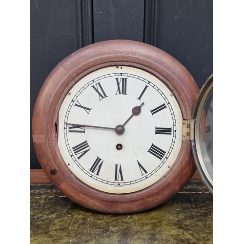 1199 - A small antique mahogany circular wall clock, 28cm diameter, with pendulum. ... 