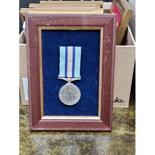 1301 - A collection of reproduction and replica medals, each on framed mount. (31)