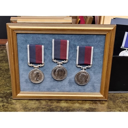 1301 - A collection of reproduction and replica medals, each on framed mount. (31)