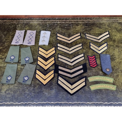 1303 - A collection of World War II & later cloth badges, formation patches and shoulder titles.... 