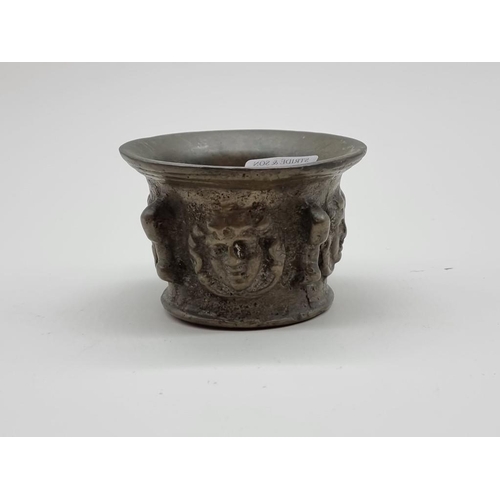 1453 - An antique bronze mortar, possibly 16th century, 7.4cm high x 11cm diameter. 