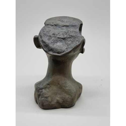 1481 - A solid bronze bust of Nefertiti, by Gibbons Foundry, 21cm high.