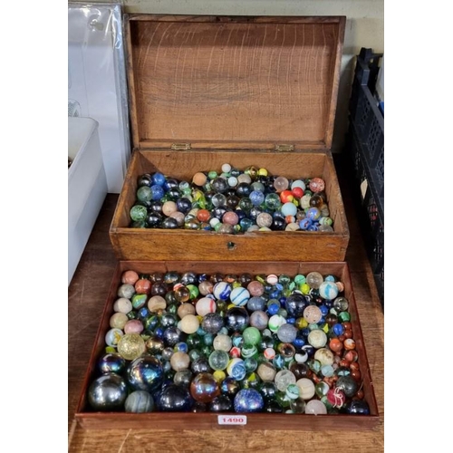 1490 - A large collection of antique marbles. 