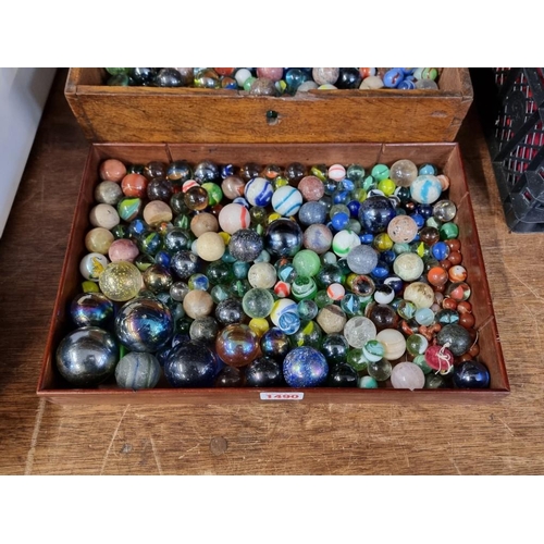 1490 - A large collection of antique marbles. 