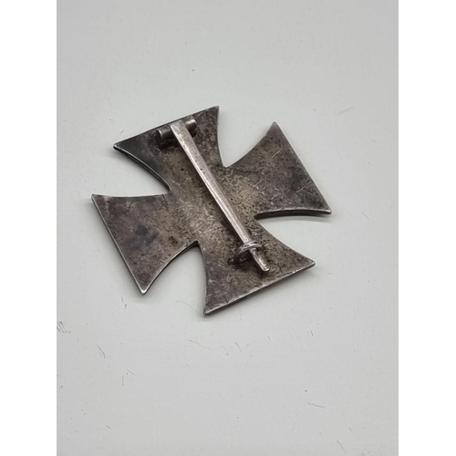 1641 - A WWII German Iron Cross 1st Class.