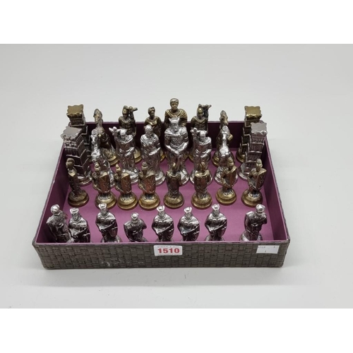 1510 - A metal chess set, king 10cm, pawn 7.2cm. 