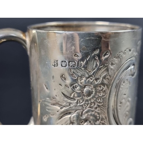 157 - A Victorian silver Christening mug, by James Deakin & Sons, Sheffield 1896, 8cm high, 72g.... 