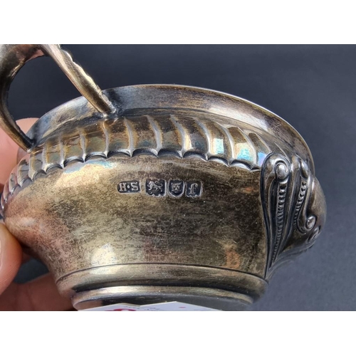 163 - An Edwardian silver twin handled quaich, by Henry Stratford Ltd, London 1901, 13cm wide, 97g.... 