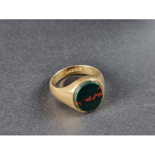 242 - An 18ct gold bloodstone signet ring, London 1911, size N 1/2, gross weight 7.7g.