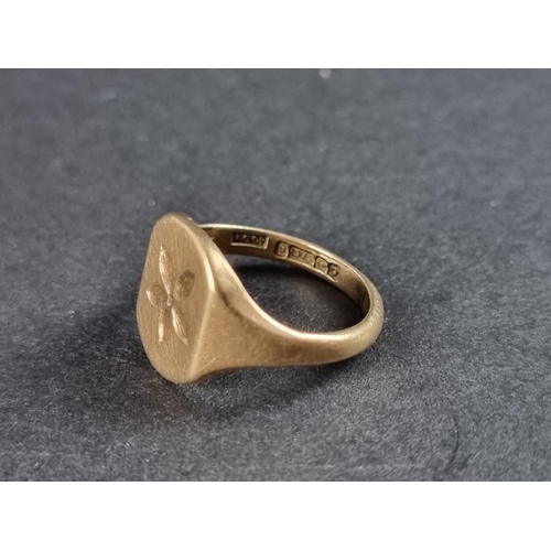 249 - A 9ct gold signet ring, 5g.