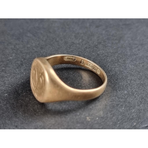 253 - A 9ct gold signet ring, 7.1g.