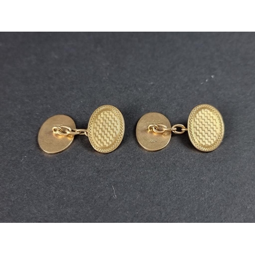 320 - A pair of 9ct gold cufflinks, 8g.