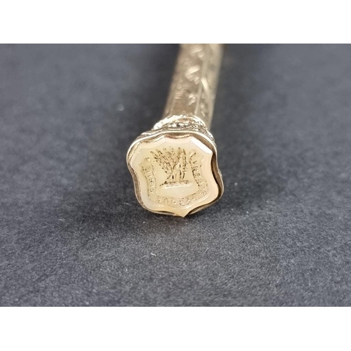 357 - A Victorian yellow metal propelling pencil, with white agate inset seal top, inscribed 'Wm Wilford',... 